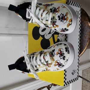 VANS X MICKEY MOUSE ULTRARANGE SNEAKERS
